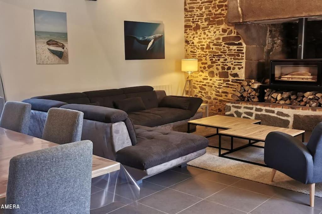 Gite Equestre Dans Centre Equestre Vers Saint Malo Plerguer Exterior foto